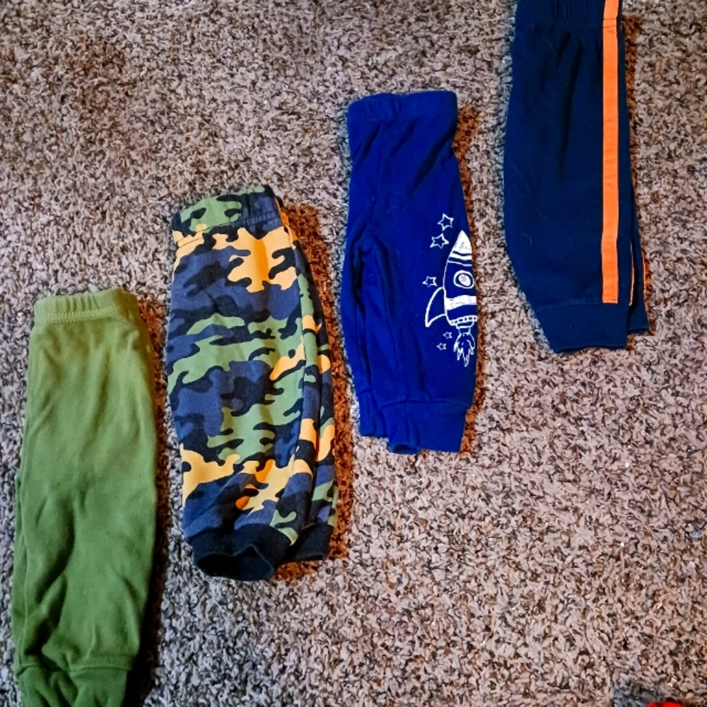 Sweats - Picture 1 of 1
